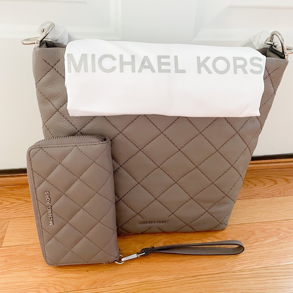 Loni Michael Kors Handbag Full Set - Picture 8 of 9